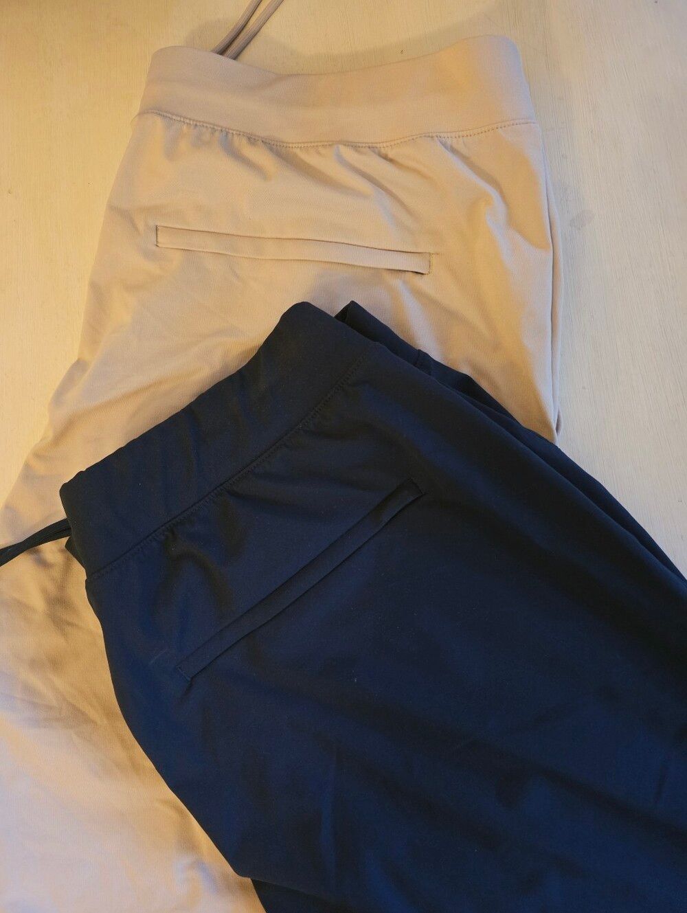 Two pairs Uniqlo Ultra AIRsim Jogger Pants Tan Navy Stretch Cool Lightweight L - Picture 2 of 13